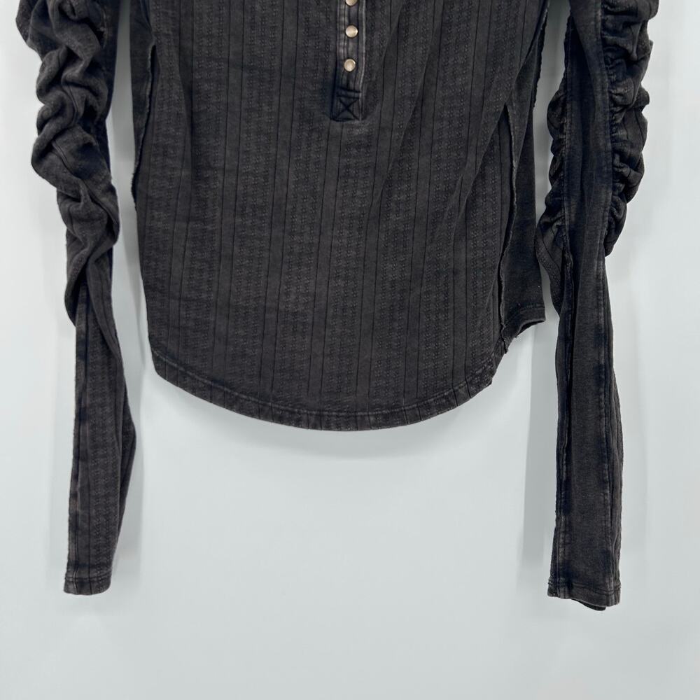 Free People We The Free Hope Henley Ruched Sleeve Washed Black Top Womens Size S - Picture 5 of 11